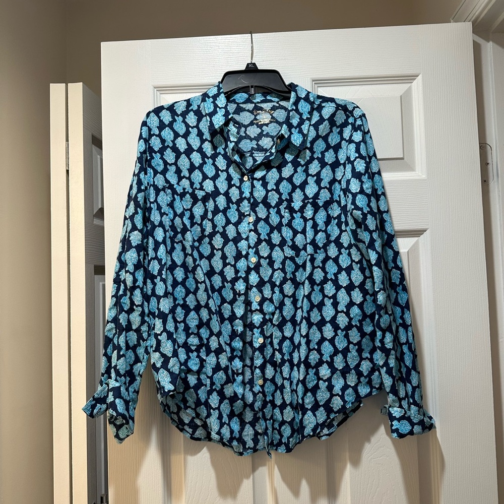 Fish print Blue and White 100% cotton linen blouse. Mother of pearl buttons.